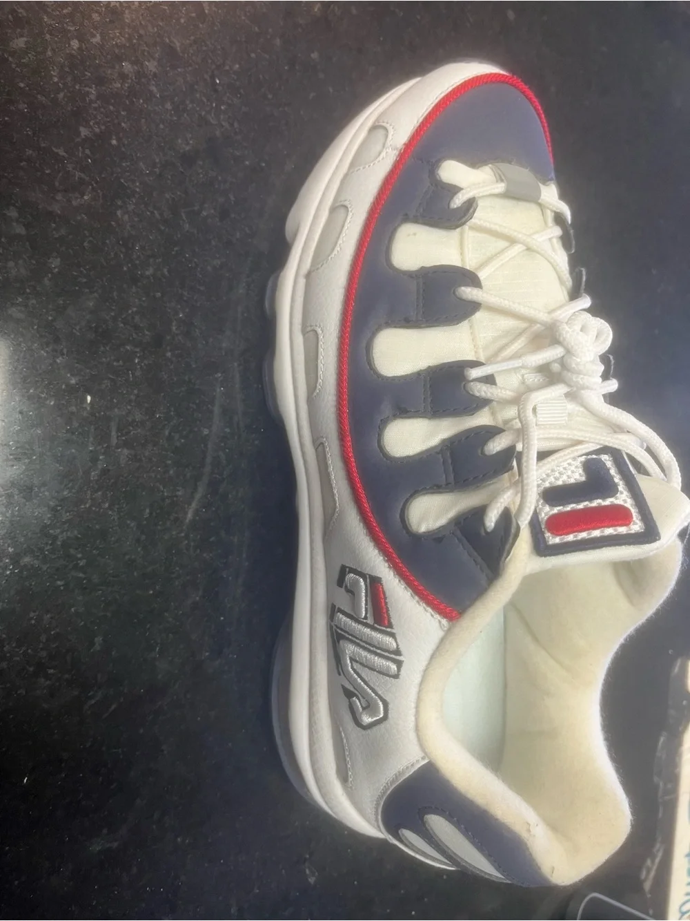 Left side shoe Fila sz 11 Men's Casual Lace-Up Sneakers - White, Navy & Red